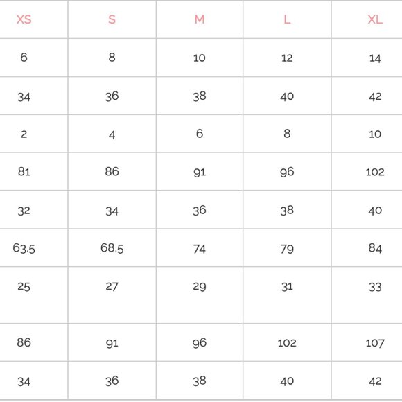 Voodoo Vixen - Light Blue Top with White Polka Dots. Size XXL (US 12/14, UK 16) - Picture 3 of 3